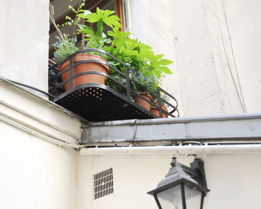 jardinière fenêtre Paris. Le Vert à Soi